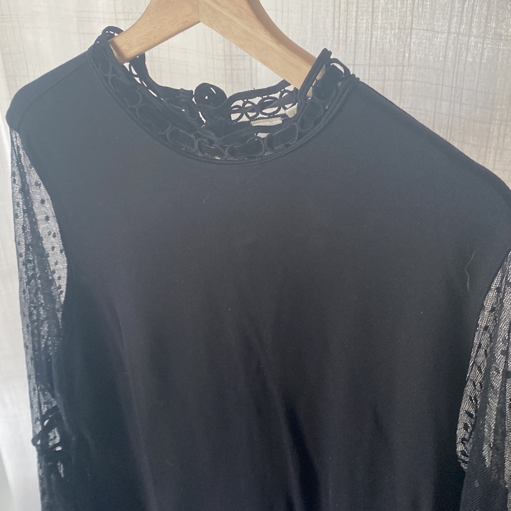 Black dress with sheer long sleeves. - Picture 5 of 7